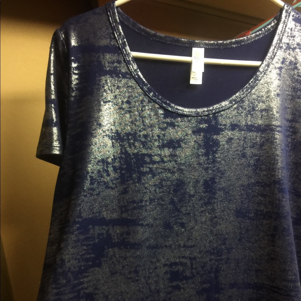 Lularoe elegant collection classic t