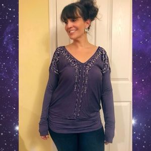 Knox Rose V-neck Jersey Knit Top