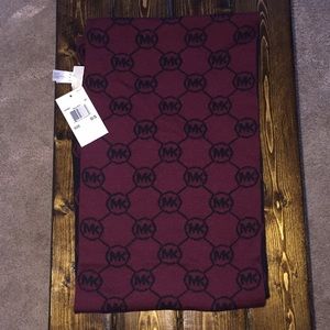 NWT Michael Kors Scarf