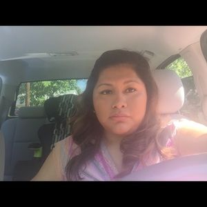 Meet your Posher, Cinthia