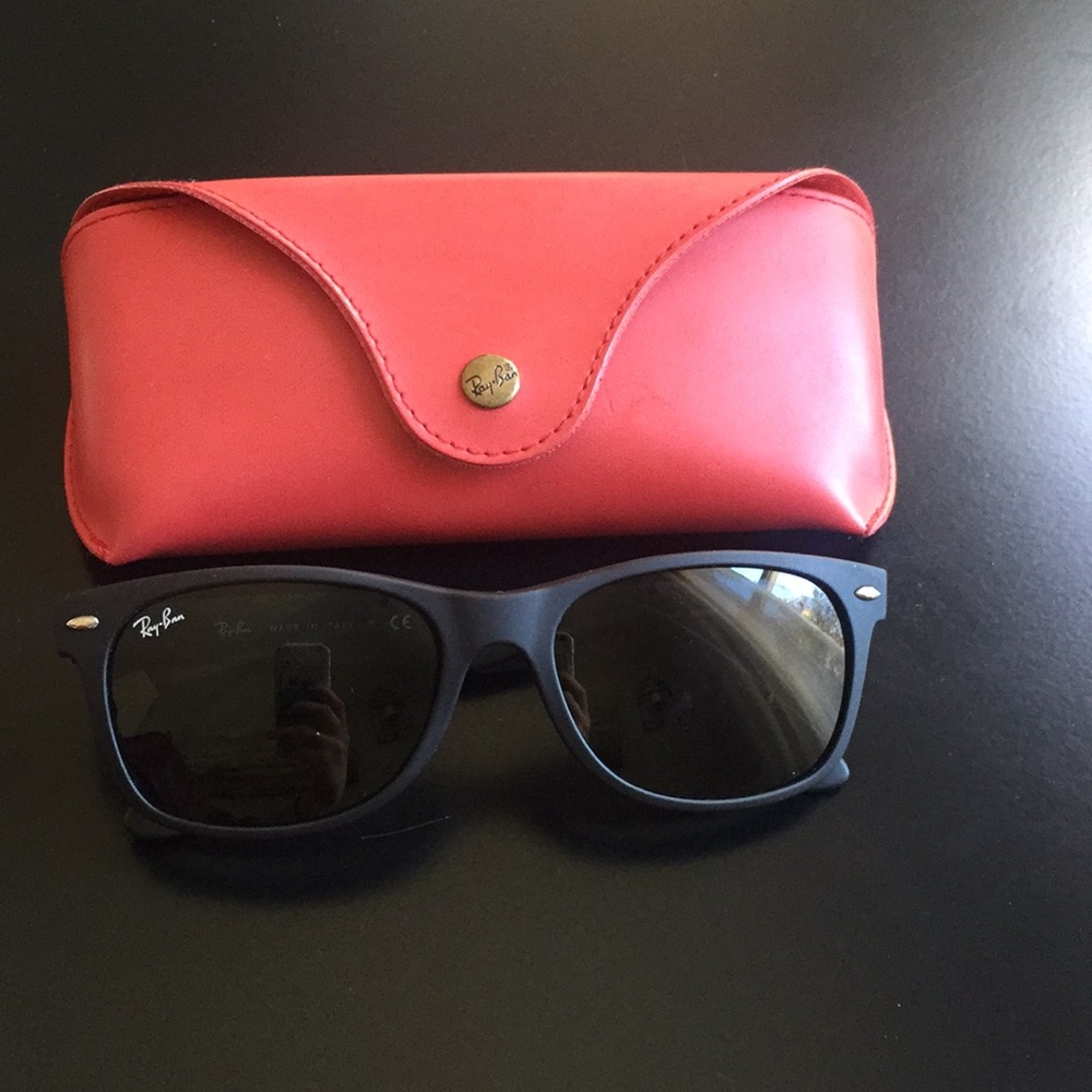NWOT Black Ray Ban New Wayfarer Classic