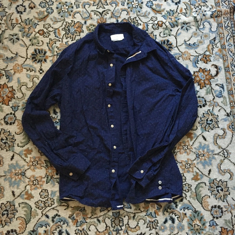 SOLD!!!Urban Outfitters Your Neighbors Long Sleeve