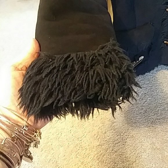 Authentic Gap Brand Black soft suede button down - Picture 5 of 8