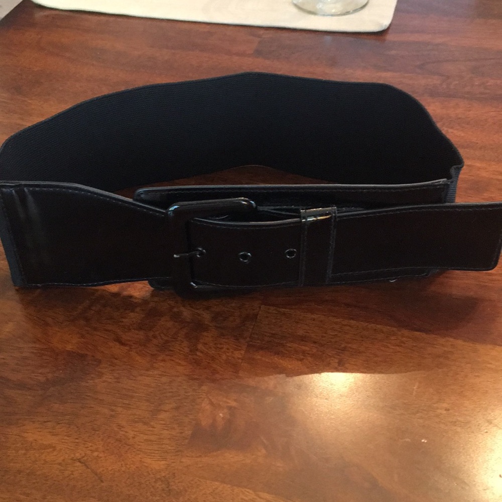 Black waist belt