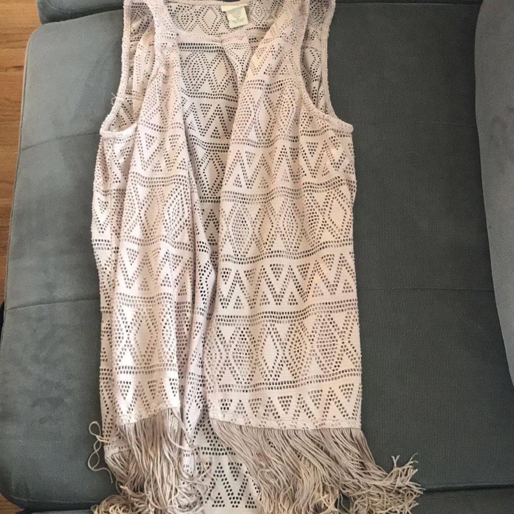 Worn once!!!! Cream/Tan Daytrip laser cut vest
