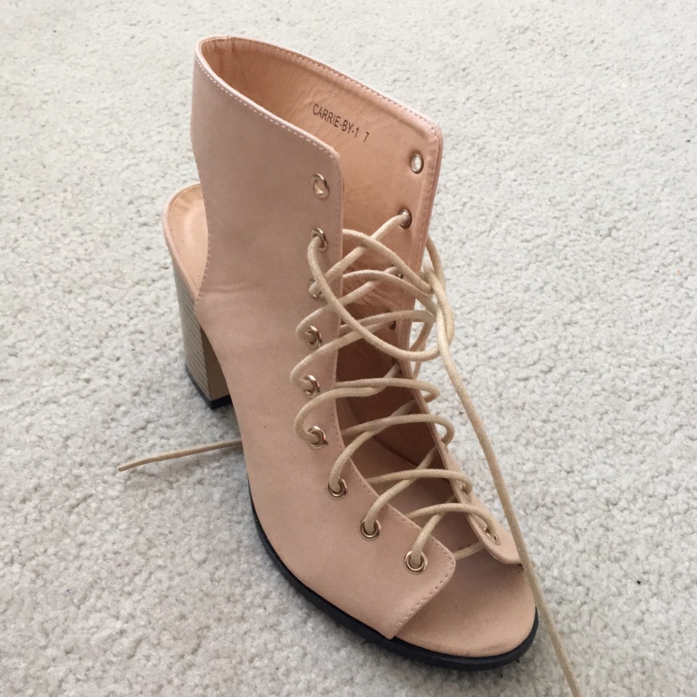 Cape Robbin heel bootie