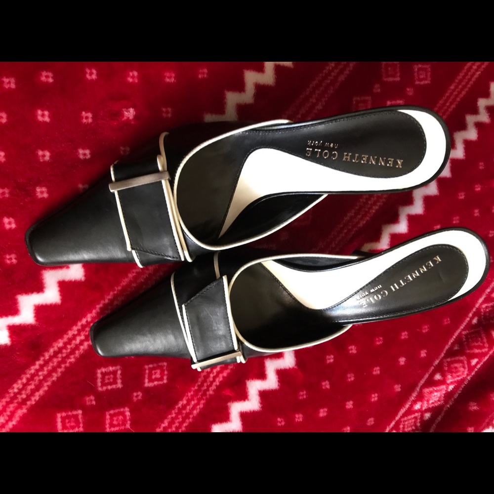 Kenneth Cole sliders never worn