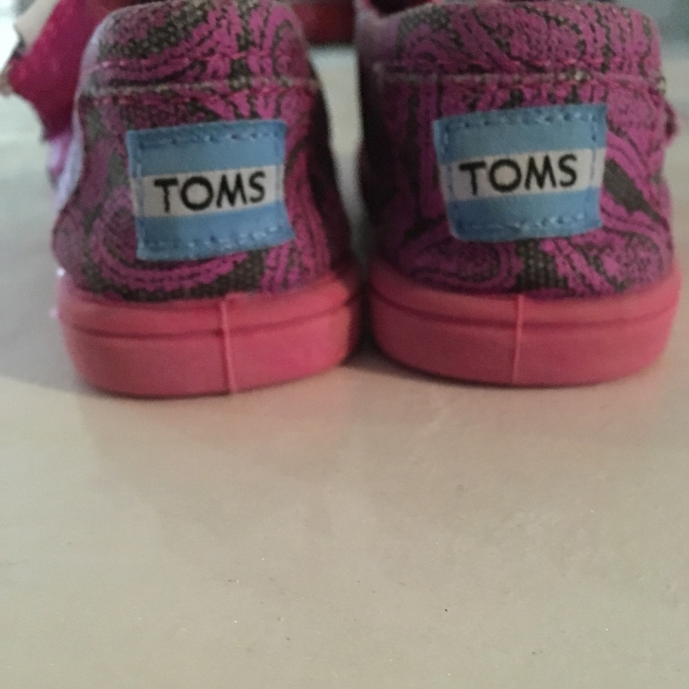 Toms toddler size 5