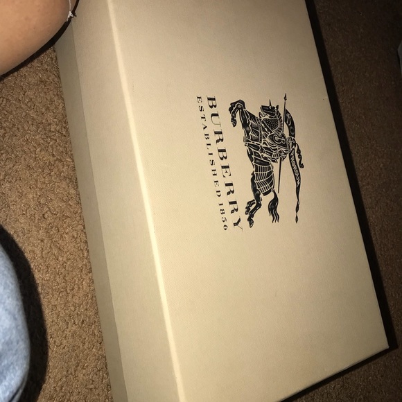 Burberry sneakers - Picture 2 of 4