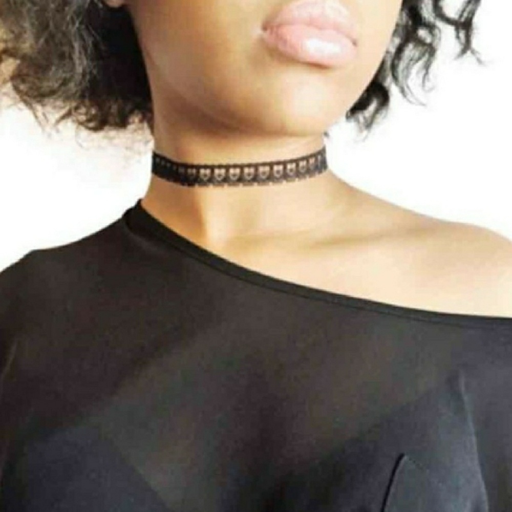 DaniRogue Croche Lace Choker