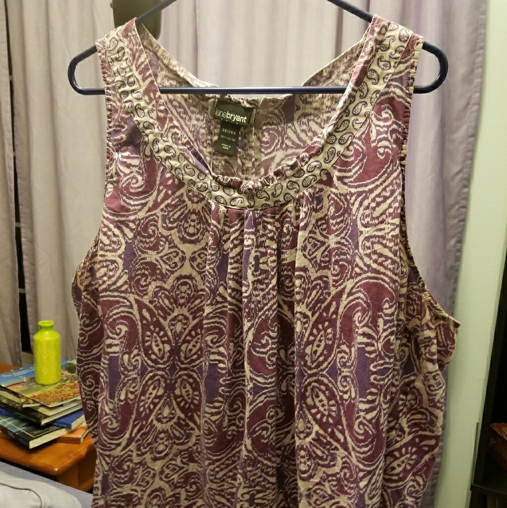 Pleat front tank