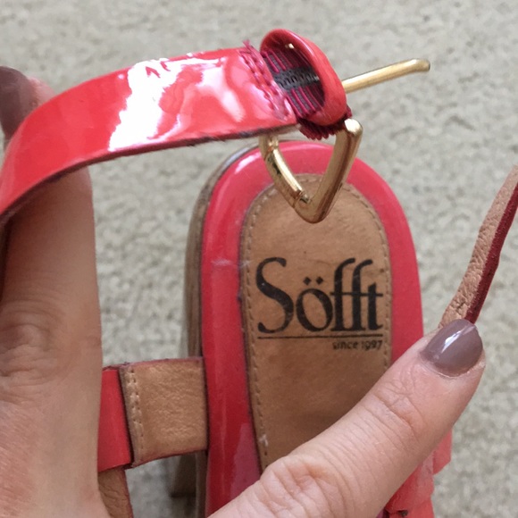 Heels - Picture 2 of 2