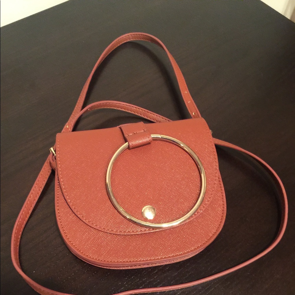 Who What Wear crossbody