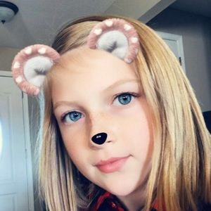 Meet your Posher, Avery