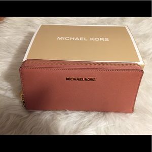 Authentic Michael Kors Jet Set Wallet