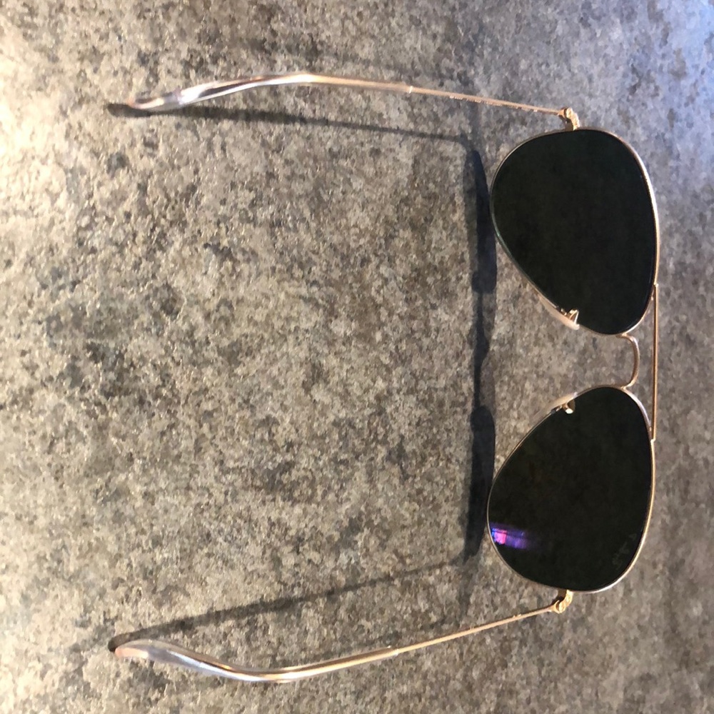 Ray-Ban Aviators - Picture 3 of 5