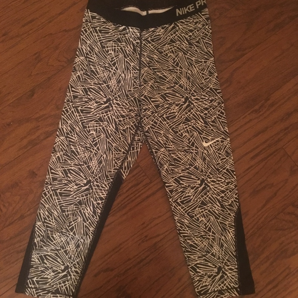 Nike Pro Crops