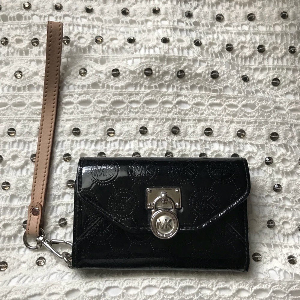 Black Michael Kors Wristlet