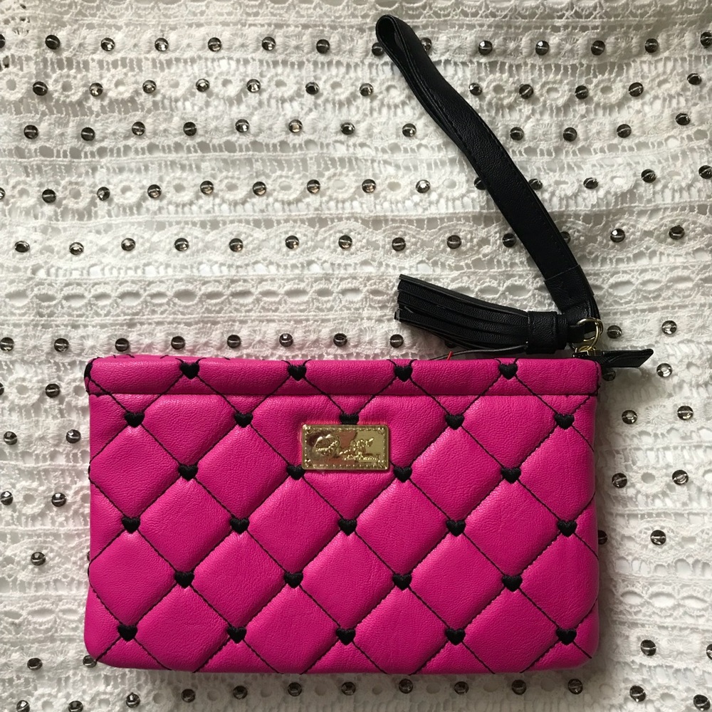 FLASH SALE❌ Pink Betsey Johnson Wristlet
