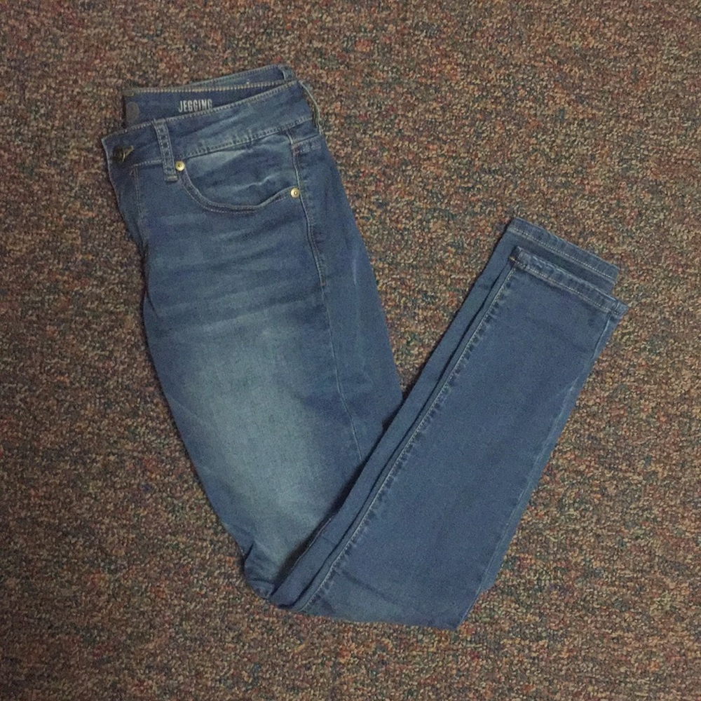 BRAND NEW Blue Jeggings Size 7