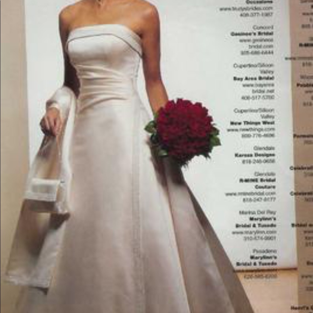 Maggie Sottero wedding dress size 4 corset waist - Picture 2 of 3