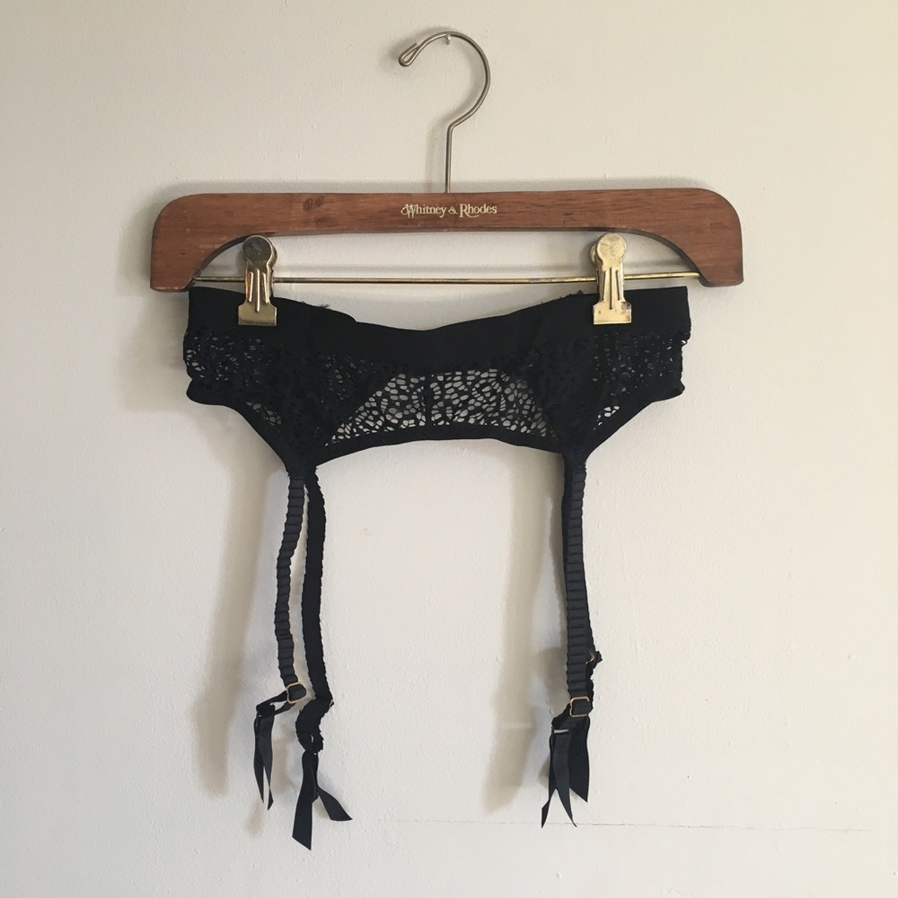 🖤Black garter belt🖤