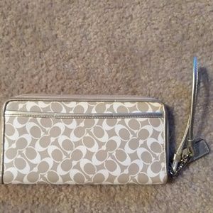 Coach Wallet/Wristlet