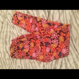 Beautiful Coral FloralOS LulaRoe Leggings