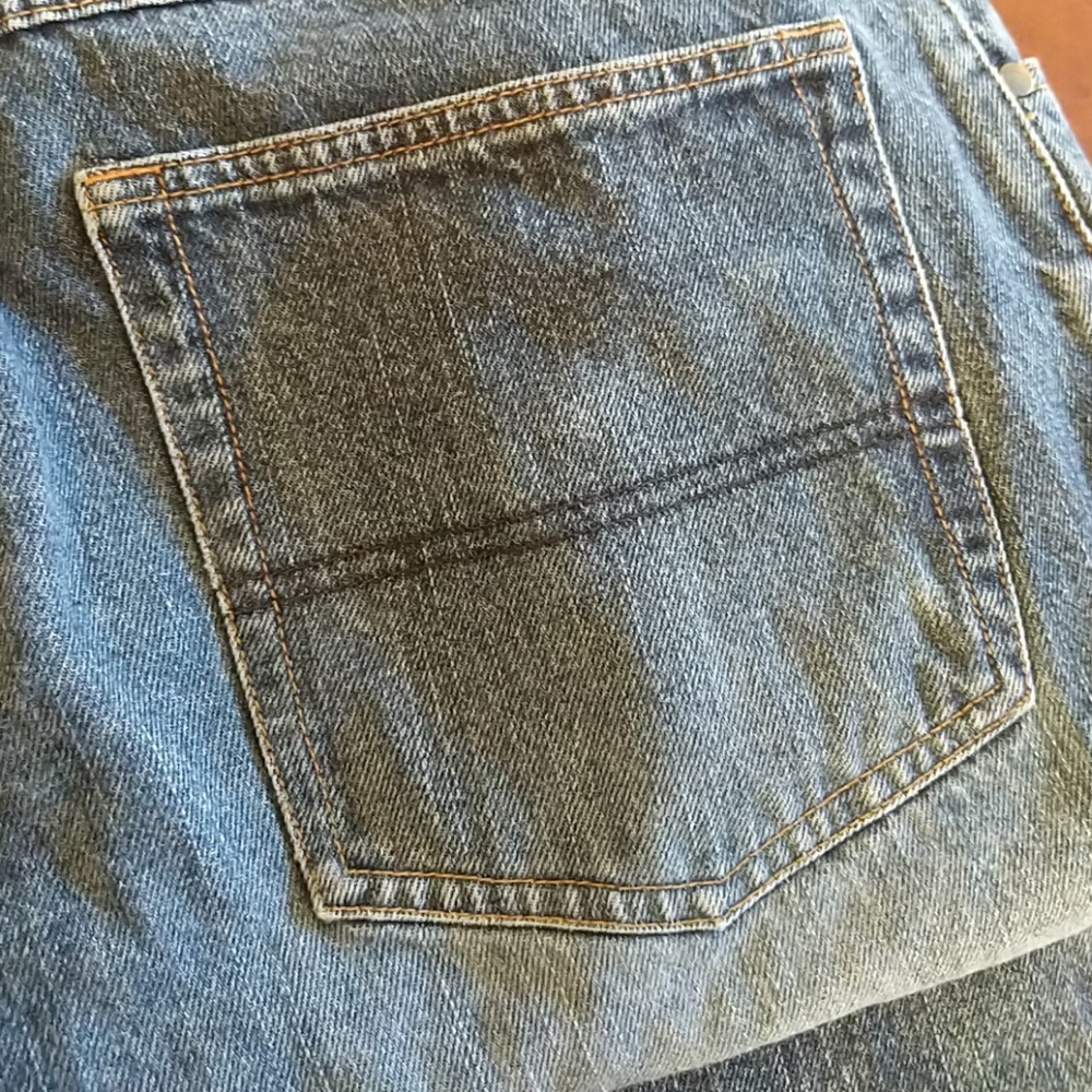 Kenneth Cole Reaction Jeans - Picture 3 of 4