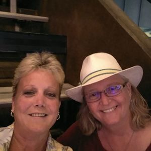 Meet your Posher, Connie