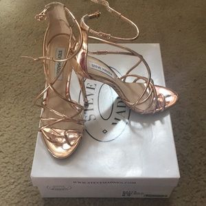 Steve Madden Satya Rose Gold Heels 4.25” heel