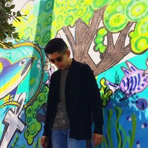 Meet your Posher, Adolfo