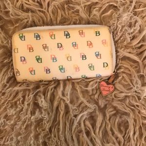D&B vintage wallet/clutch