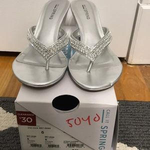 Silver flip flop heal