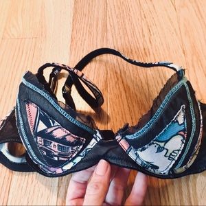Victoria’s Secret Pop Art Balconet Bra
