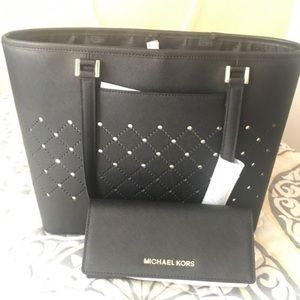 Michael Kors tote bag and wallet
