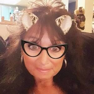 Meet your Posher, Lori