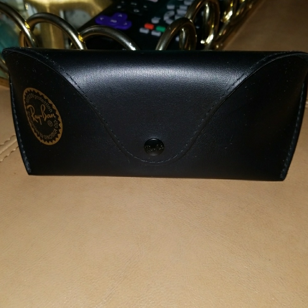 New Ray Ban case