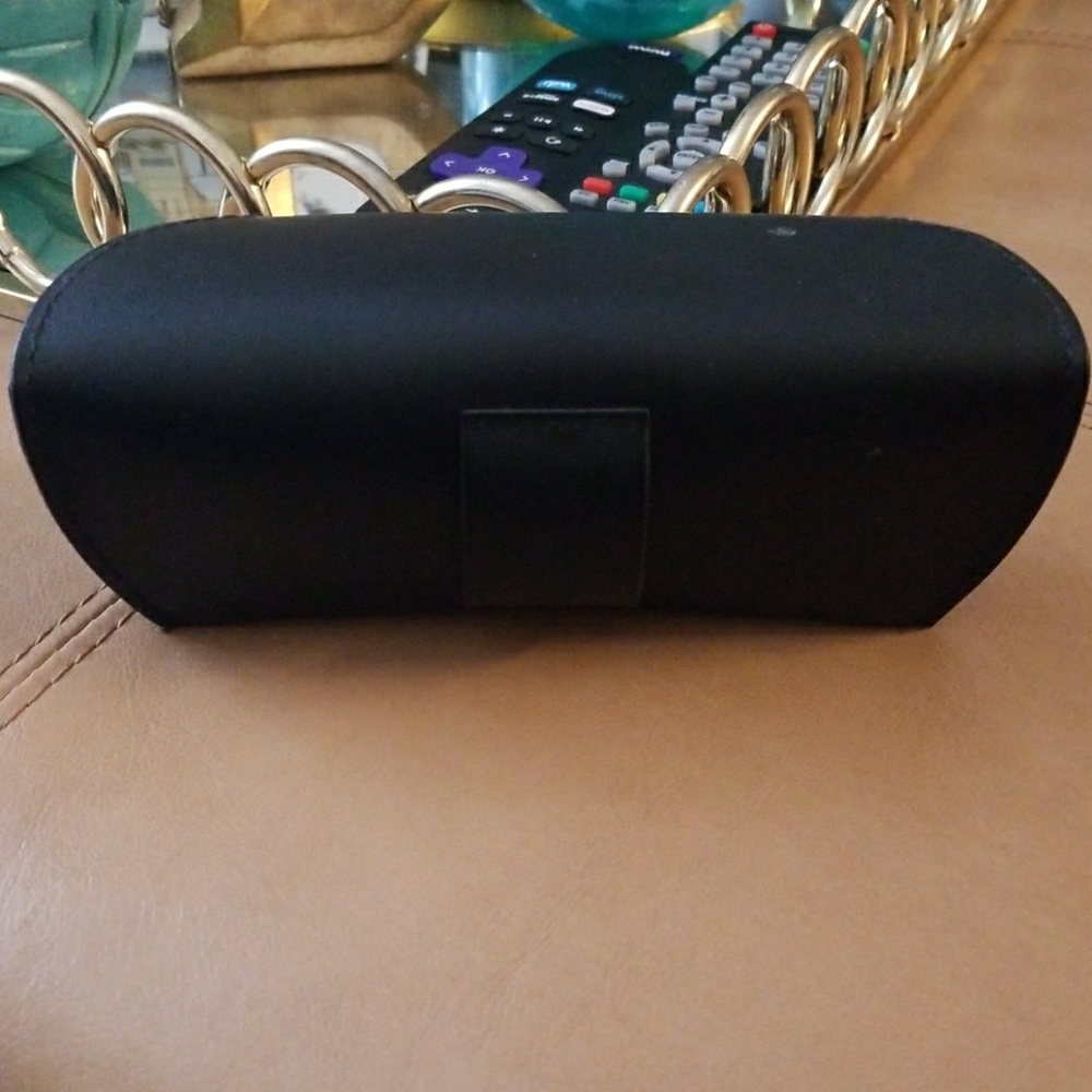 New Ray Ban case - Picture 2 of 2