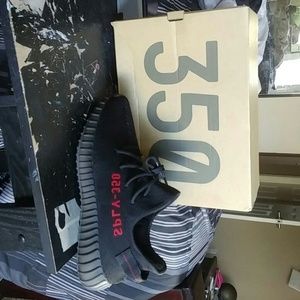 Bread yeezy boost 350 v2