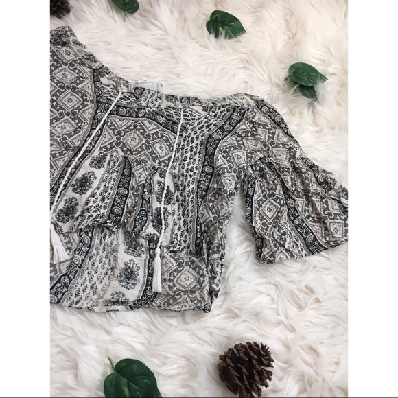 Abercrombie & Fitch Tops - 🔴SALE Abercrombie & Fitch Boho Crop Top!🔴
