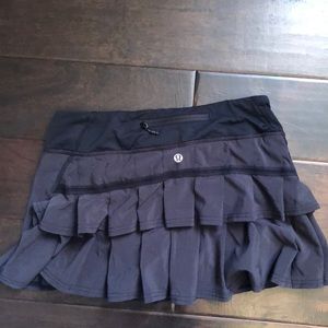 Black Lululemon Pleated Tennis Skirt Size 4