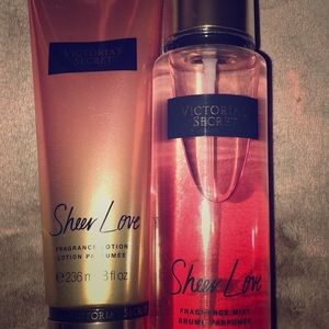 VS Sheer love lotion and mist set
