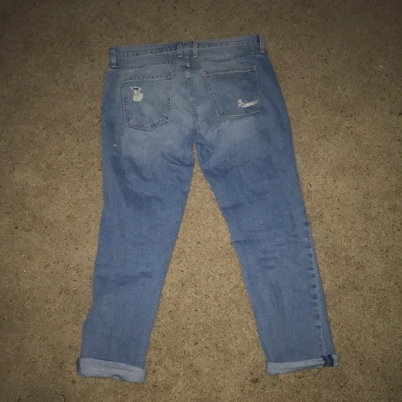 patched/ distressed boyfriend jeans - Picture 2 of 3