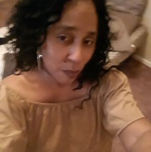 Meet your Posher, Renay