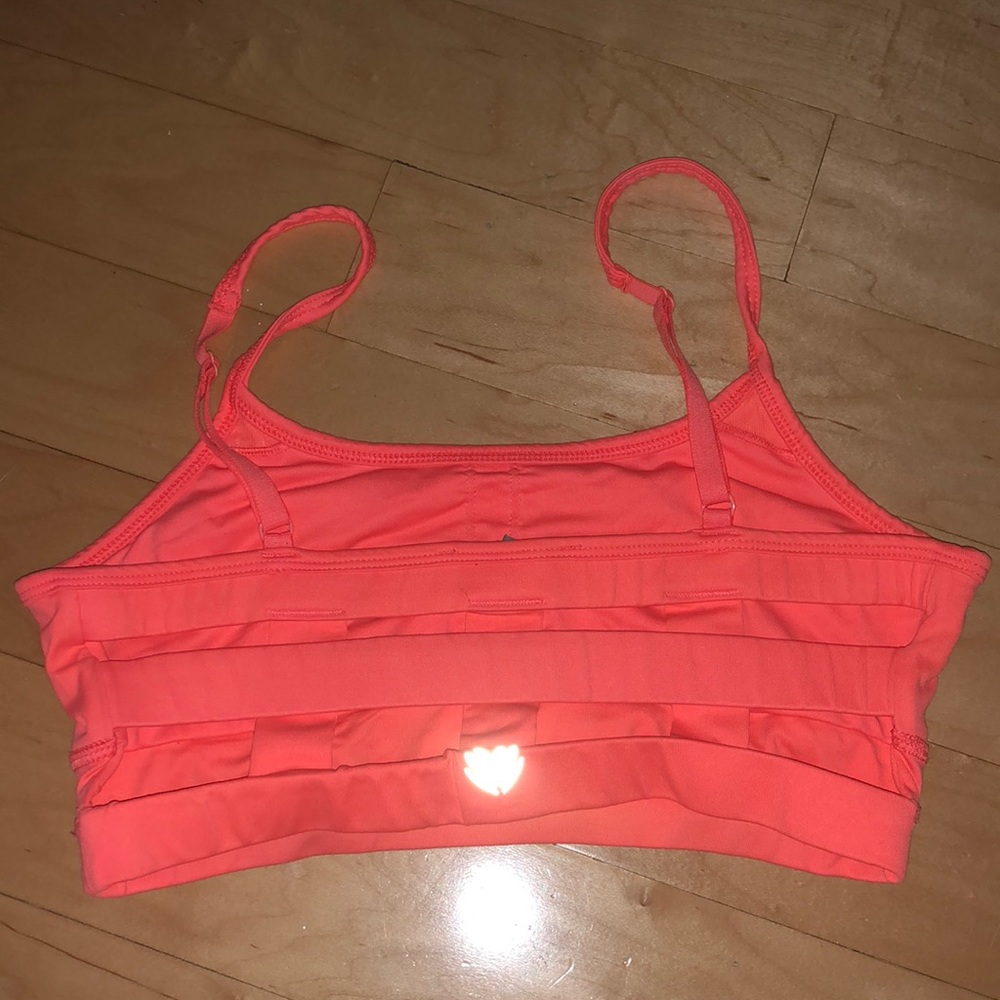 Sports bra - Picture 2 of 2