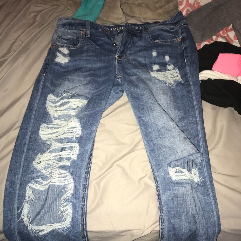 American Eagle boyfriend jeans