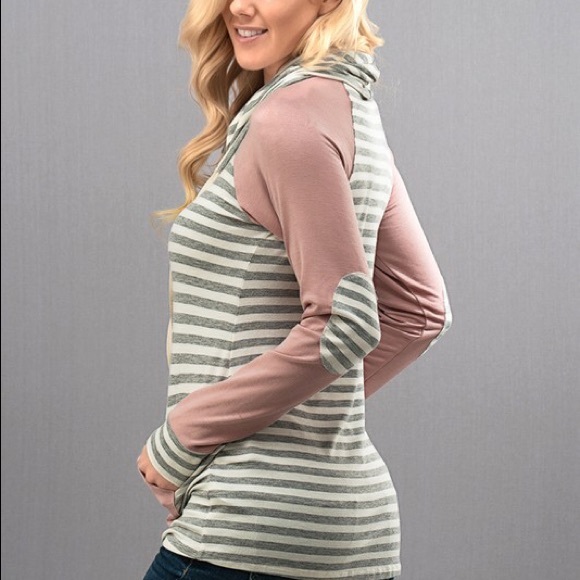 SOLD❗️Striped Cowl Neck Top - Picture 3 of 4