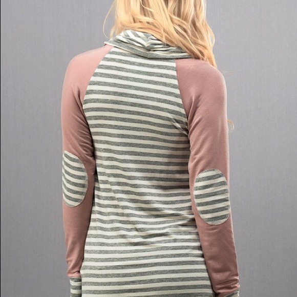 SOLD❗️Striped Cowl Neck Top - Picture 4 of 4