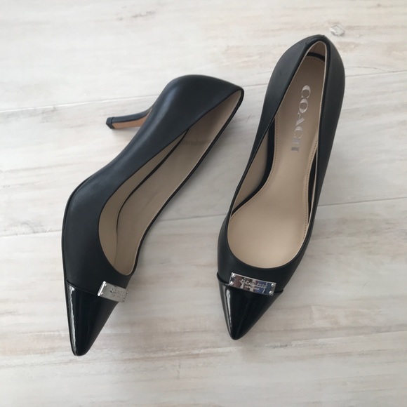Coach zan pumps Clearance